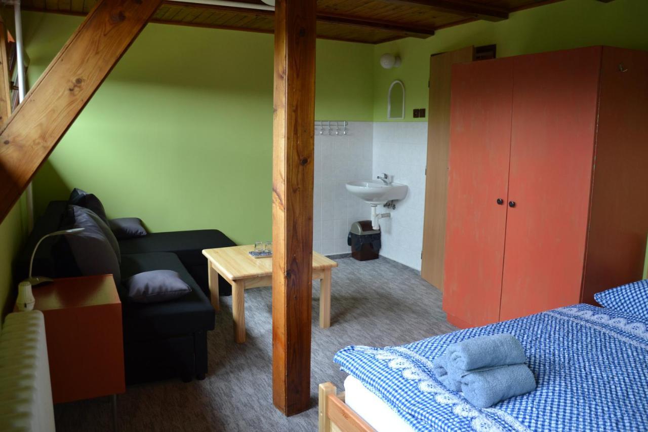 Penzion Pod Severakem Lučany nad Nisou Extérieur photo